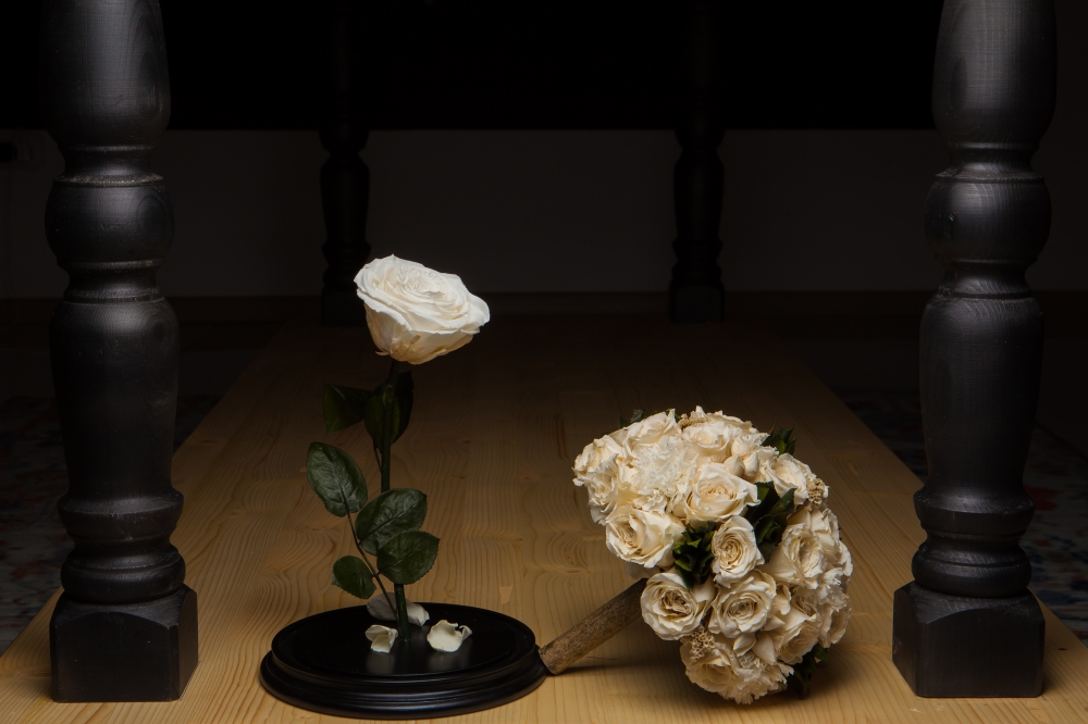 Неувядающая роза и долговечный букет невесты
